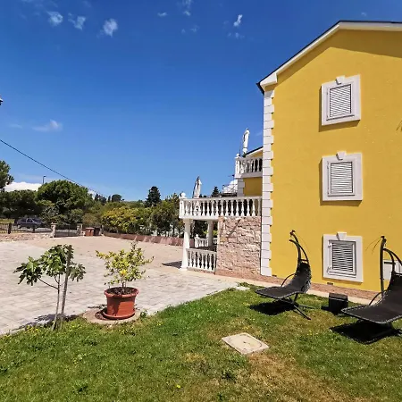 Apartmaji Ana Appartement