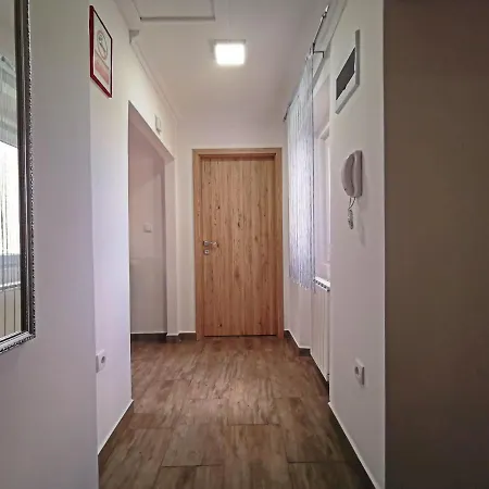 Apartment Apartmaji Ana *