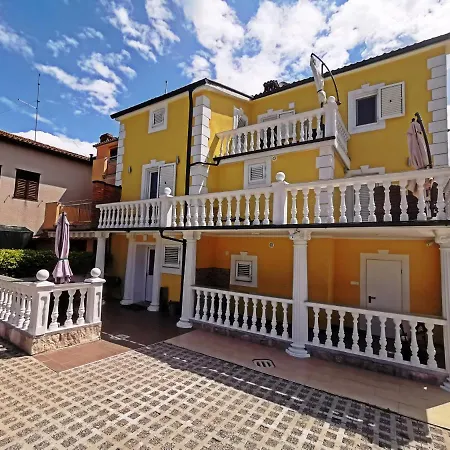 Apartmaji Ana