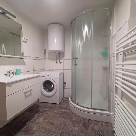 Apartmaji Ana Apartment *